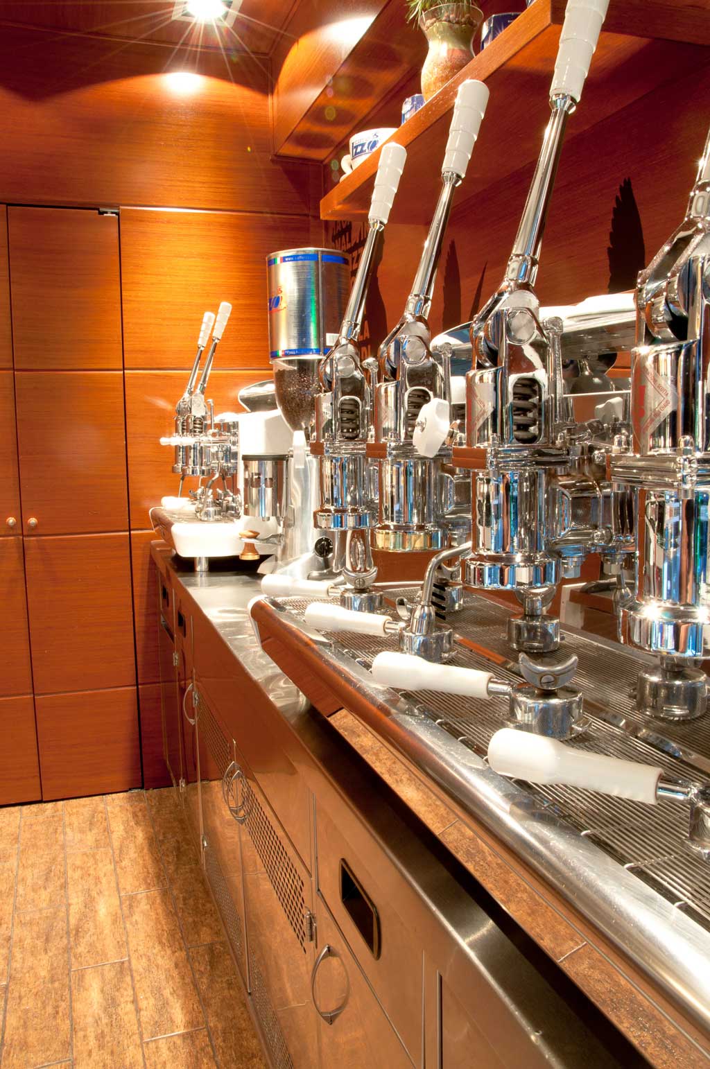 Coffee_machine_diverso_coffee_and_shop_kyriakos_trikaliotis_design